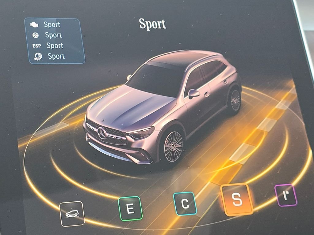 New 2026 Graphite Grey Metallic Mercedes-Benz GLC 300 image 33