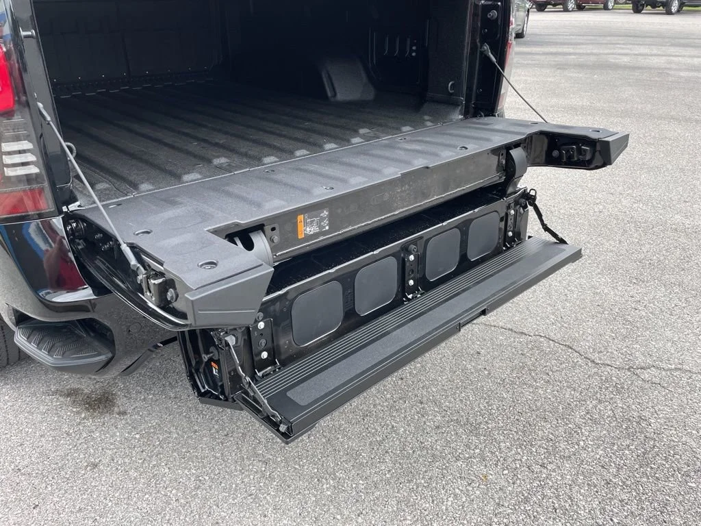 2024 Chevrolet Silverado EV RST - Photo 107