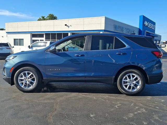 Used 2024 Blue Chevrolet LT image 4
