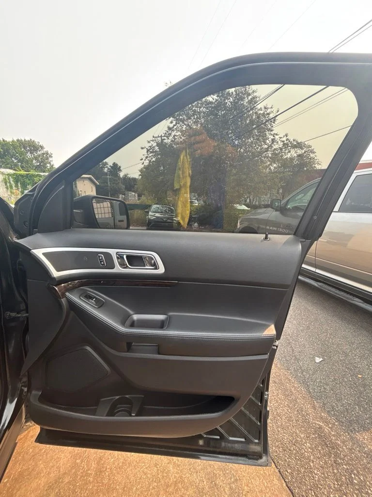 Used 2013 Black Ford Limited image 24