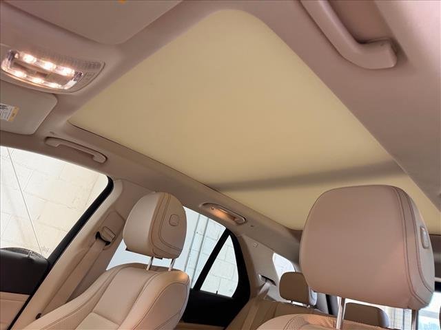Used 2022 Polar White Mercedes-Benz GLE 350 image 14
