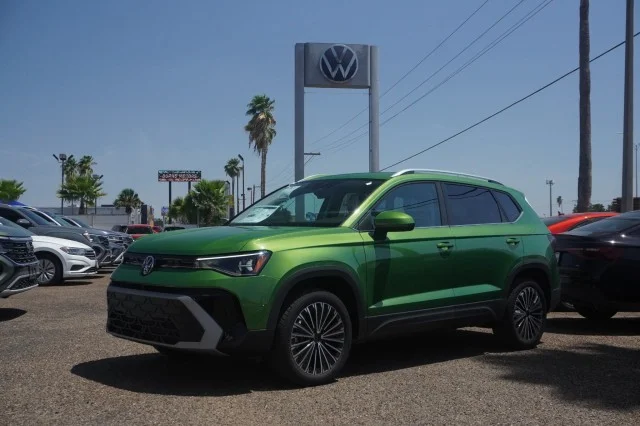 2027 Volkswagen Taos SE
