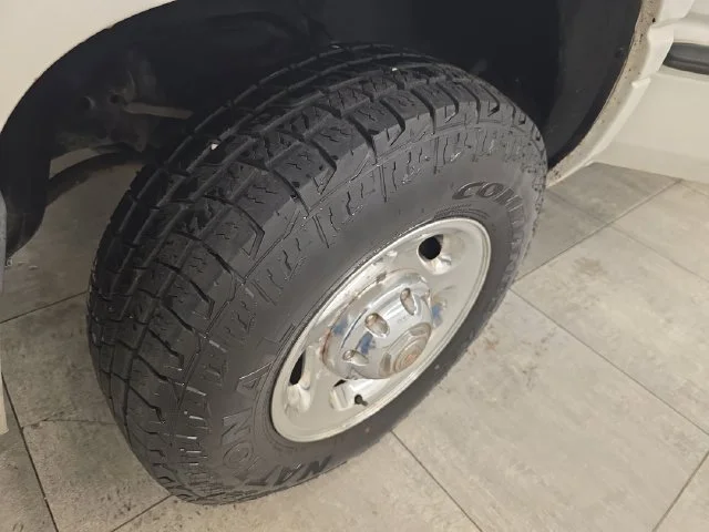 Used 2002  Dodge ST image 21