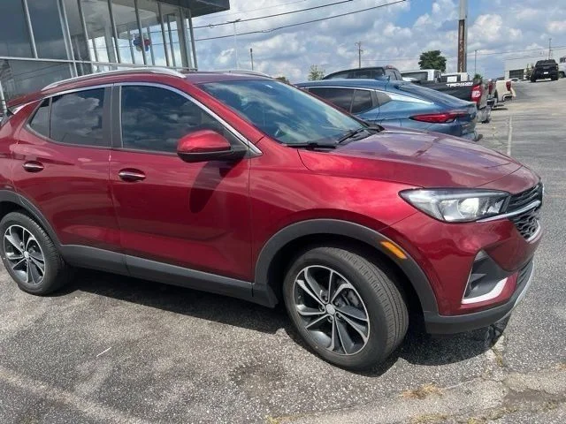 Used 2023  Buick Select image 34