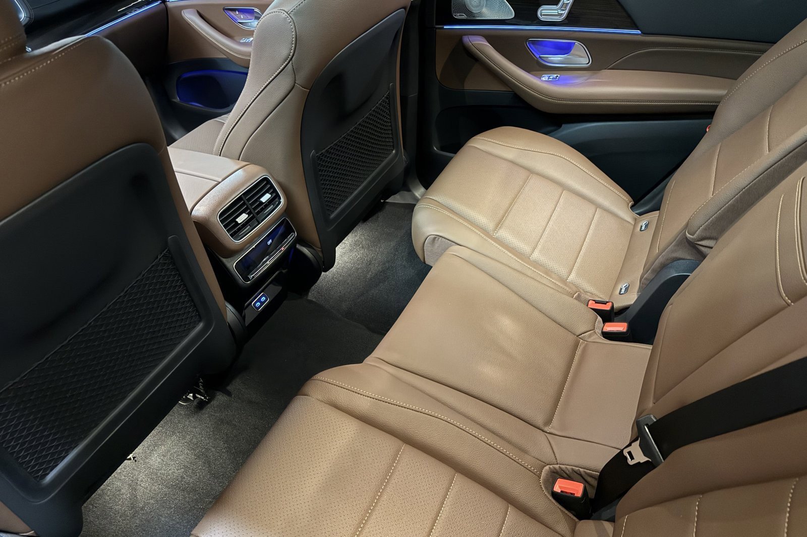 New 2026 Obsidian Black Metallic Mercedes-Benz GLS 450 4MATIC® SUV image 38
