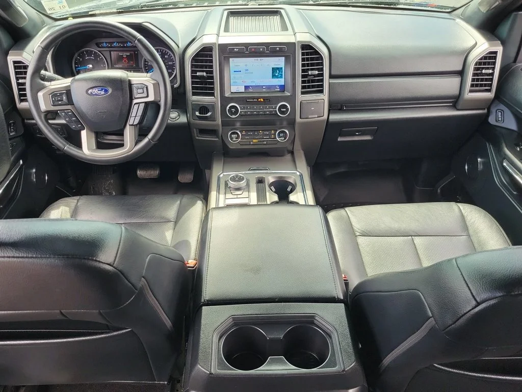 Used 2021 Blue Ford XLT image 19