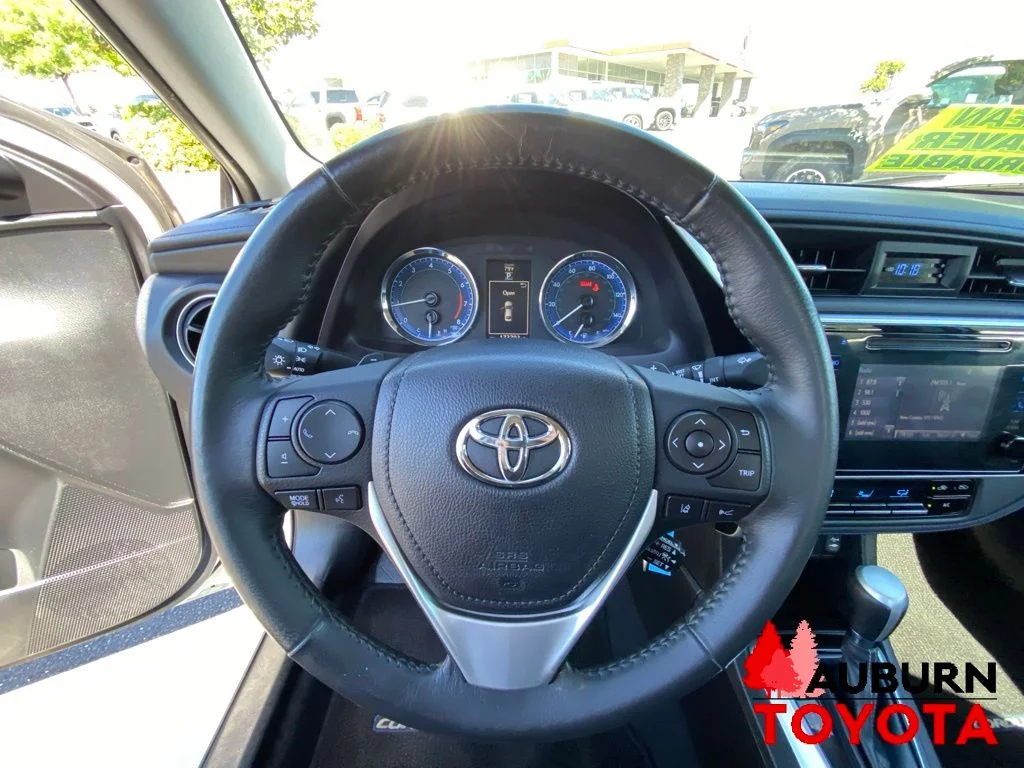 Used 2017 Ice Cap Toyota SE image 29