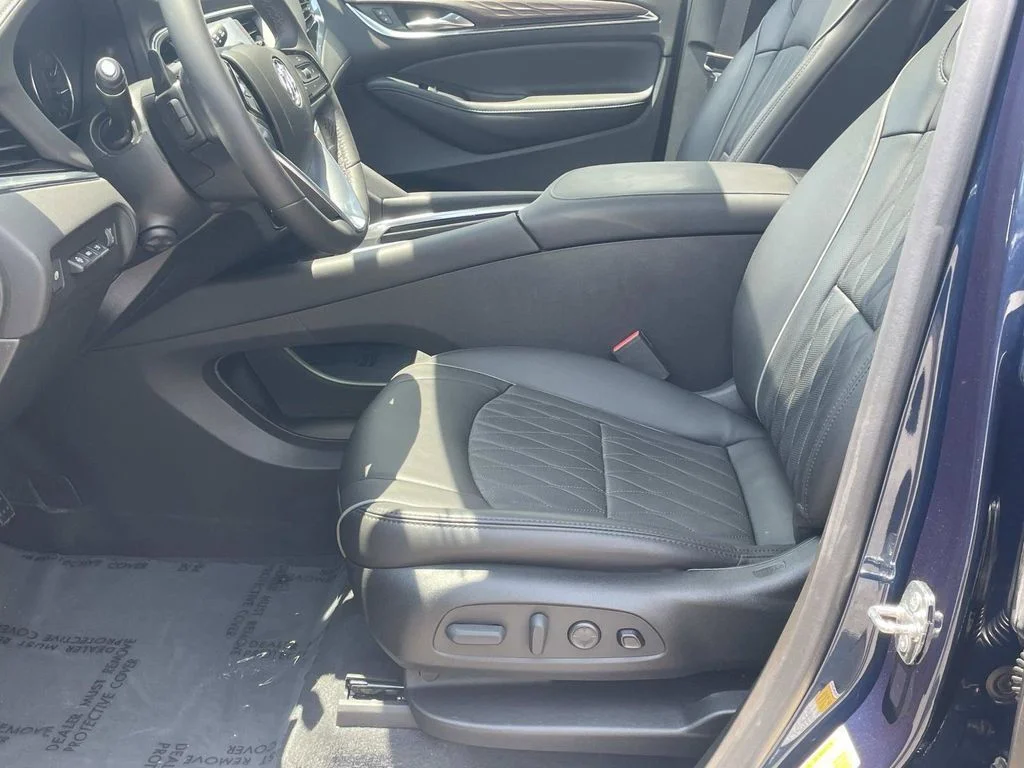 Used 2022 Blue Buick Avenir image 17