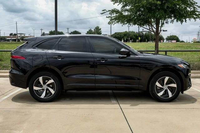 2026 Jaguar F-Pace R-Dynamic S - Photo 7