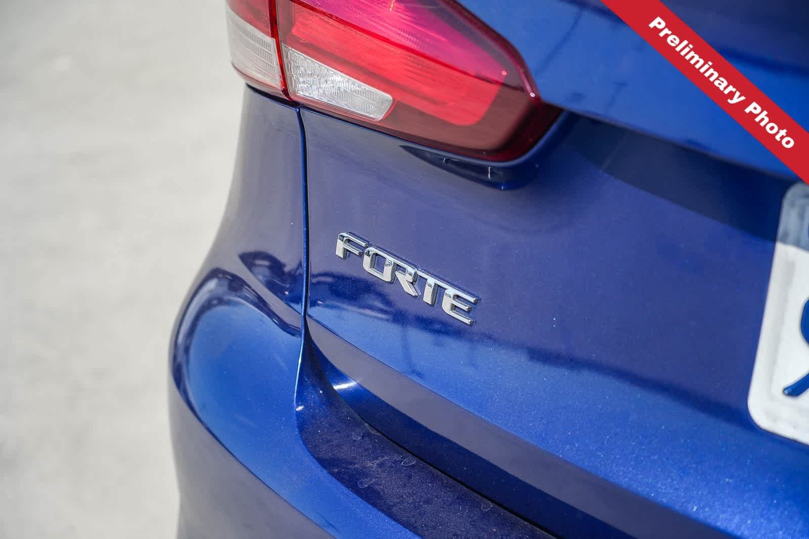 Used 2017 Deep Sea Blue Kia LX image 10