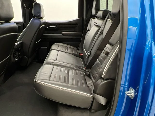 2023 GMC Sierra 1500 AT4X - Photo 11
