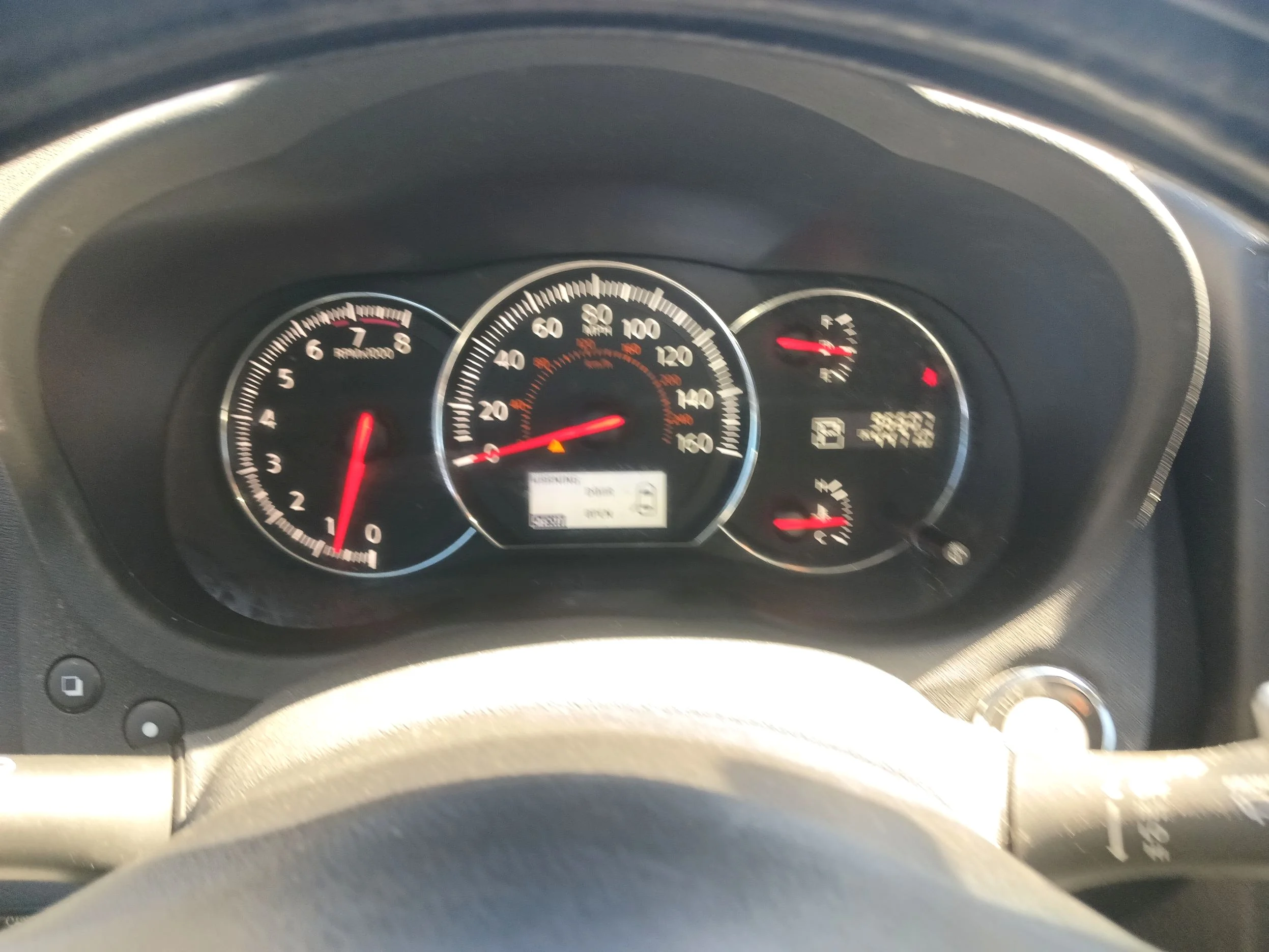 Used 2014  NISSAN  image 14