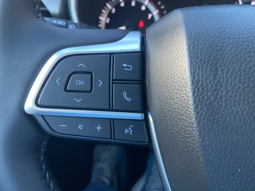 2026 Toyota Highlander XLE - Photo 24