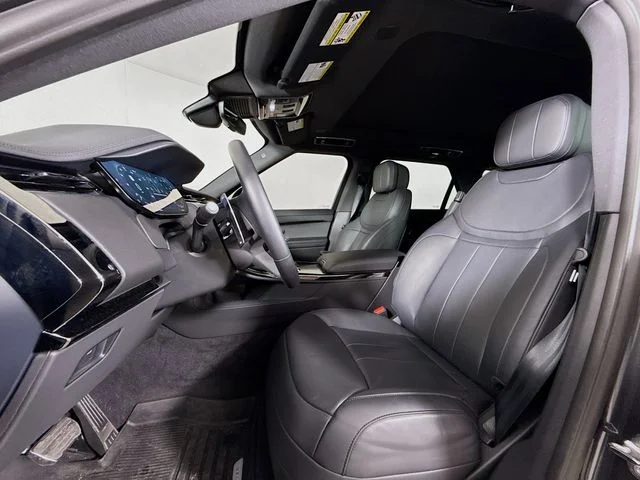 Certified Used 2025 Gray Land Rover Dynamic SE image 11
