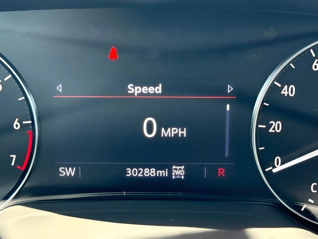 Used 2023 Gray Buick Preferred image 18