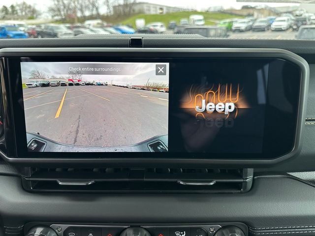 New 2026 Anvil Clear-Coat Exterior Paint Jeep Sahara image 27