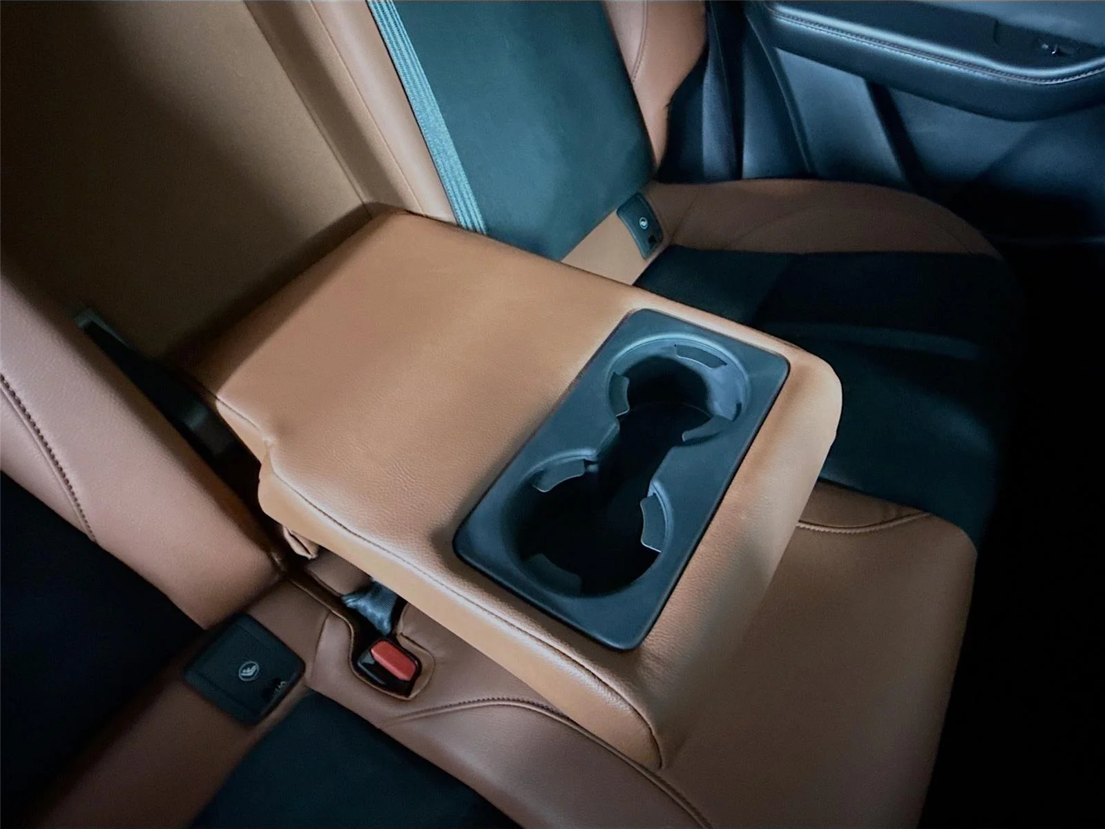 2025 Mazda CX-30 Carbon Turbo - Photo 41