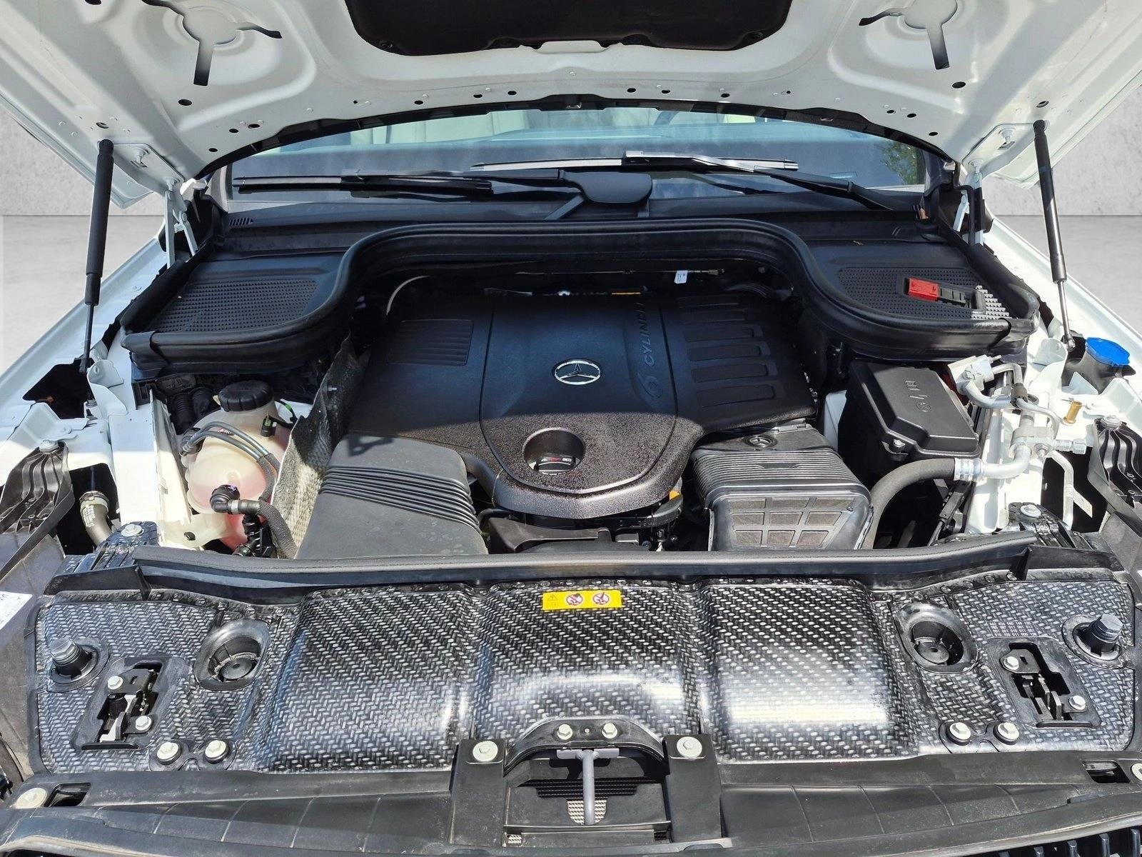 Certified Used 2024 Polar White Mercedes-Benz GLE 450 image 22
