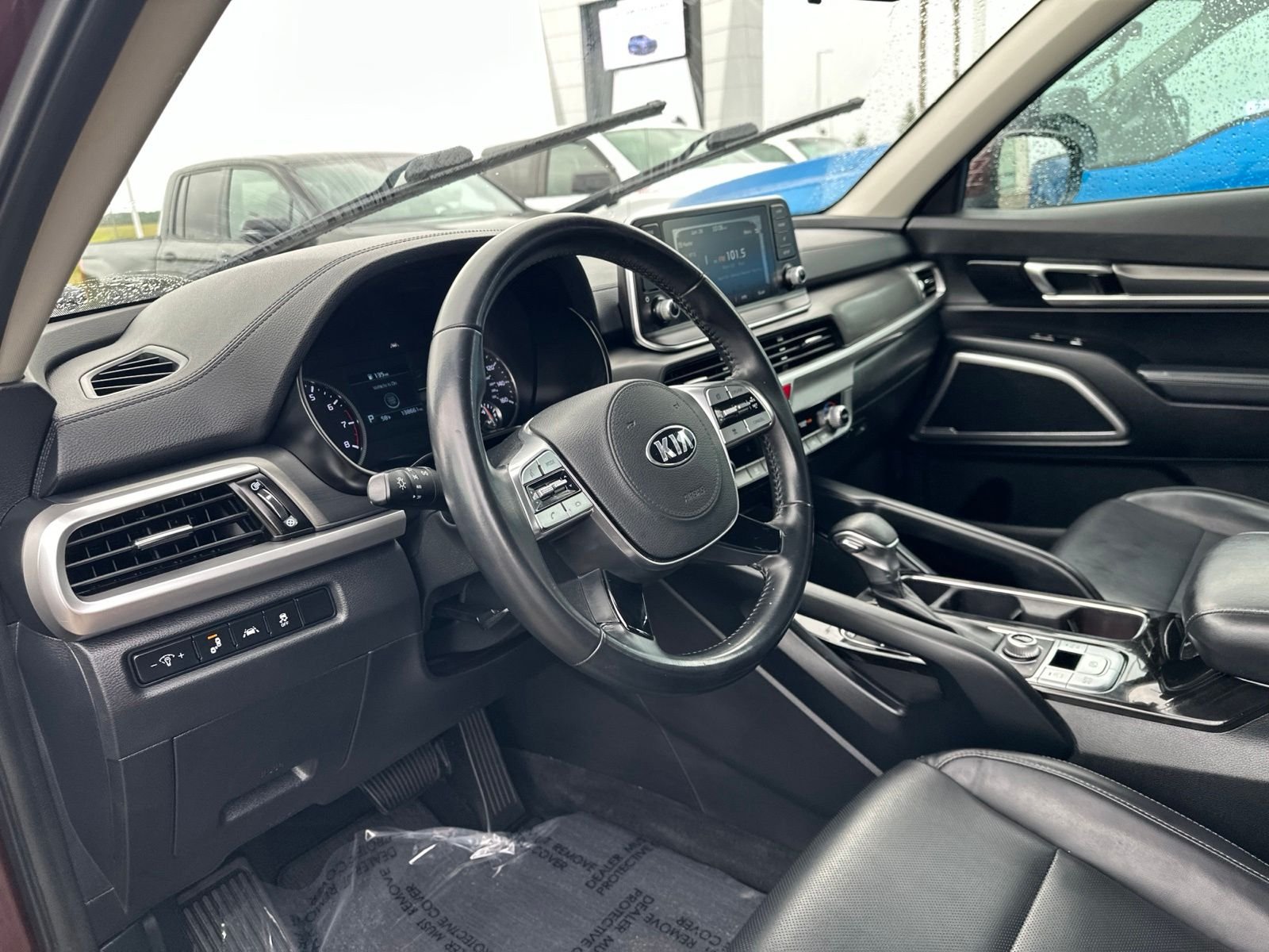 2020 Kia Telluride LX - Photo 13