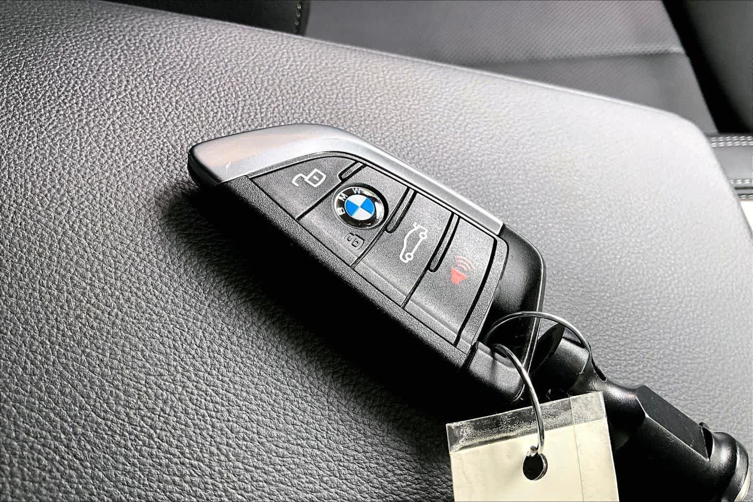 Used 2026 Cape York Green Metallic BMW 430i image 14