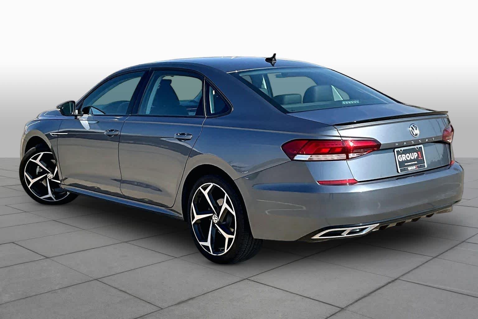 Used 2020 Platinum Gray Metallic Volkswagen 2.0T R-Line image 12