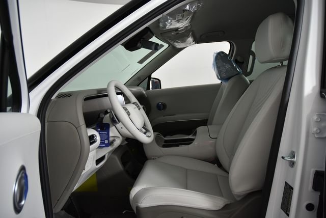 New 2026 White Hyundai SEL 7P image 35