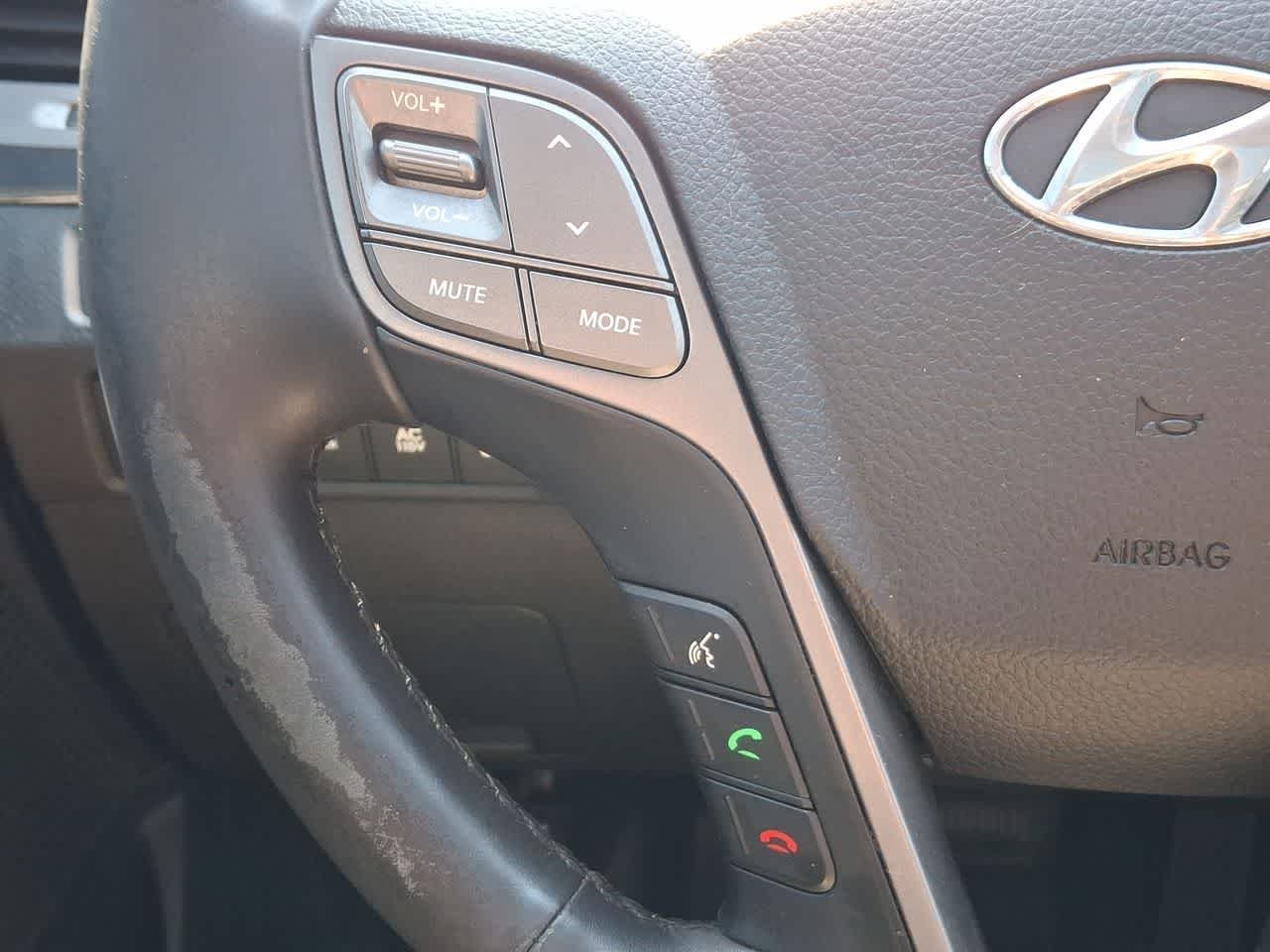 Used 2016 Circuit Silver Hyundai SE image 23