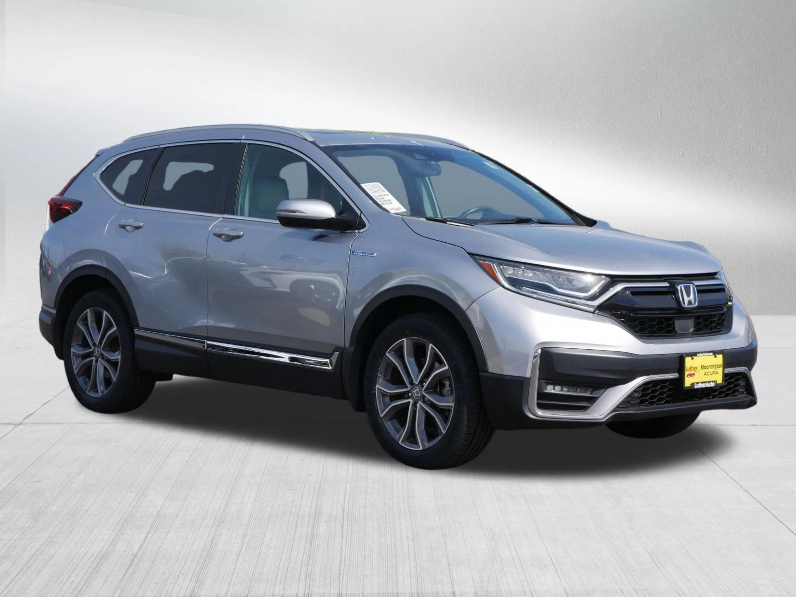 2022 Honda CR-V Hybrid Touring AWD's photo