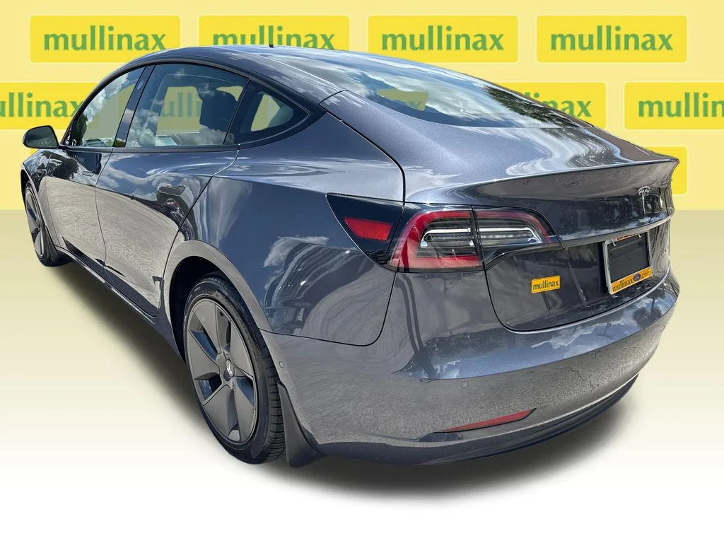 Used 2022  Tesla Long Range image 8