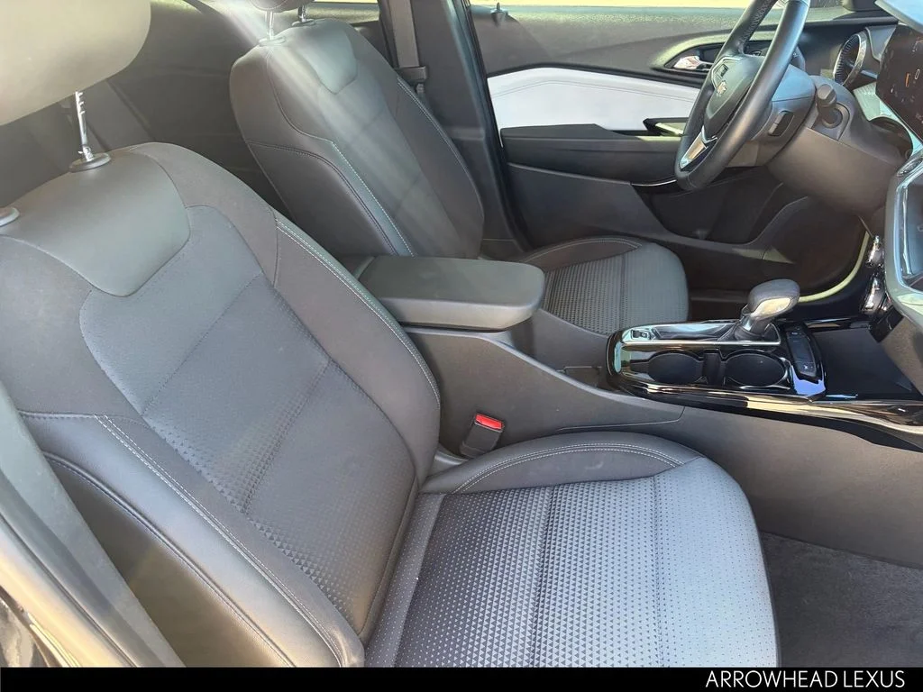 Used 2024 Black Chevrolet LT image 31