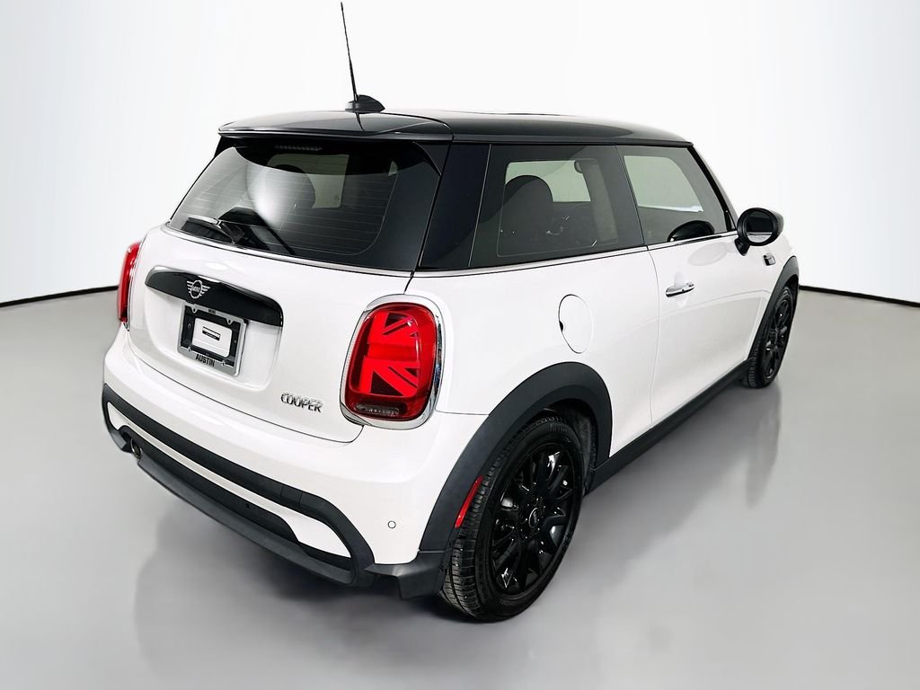 Used 2024 White MINI Signature image 5