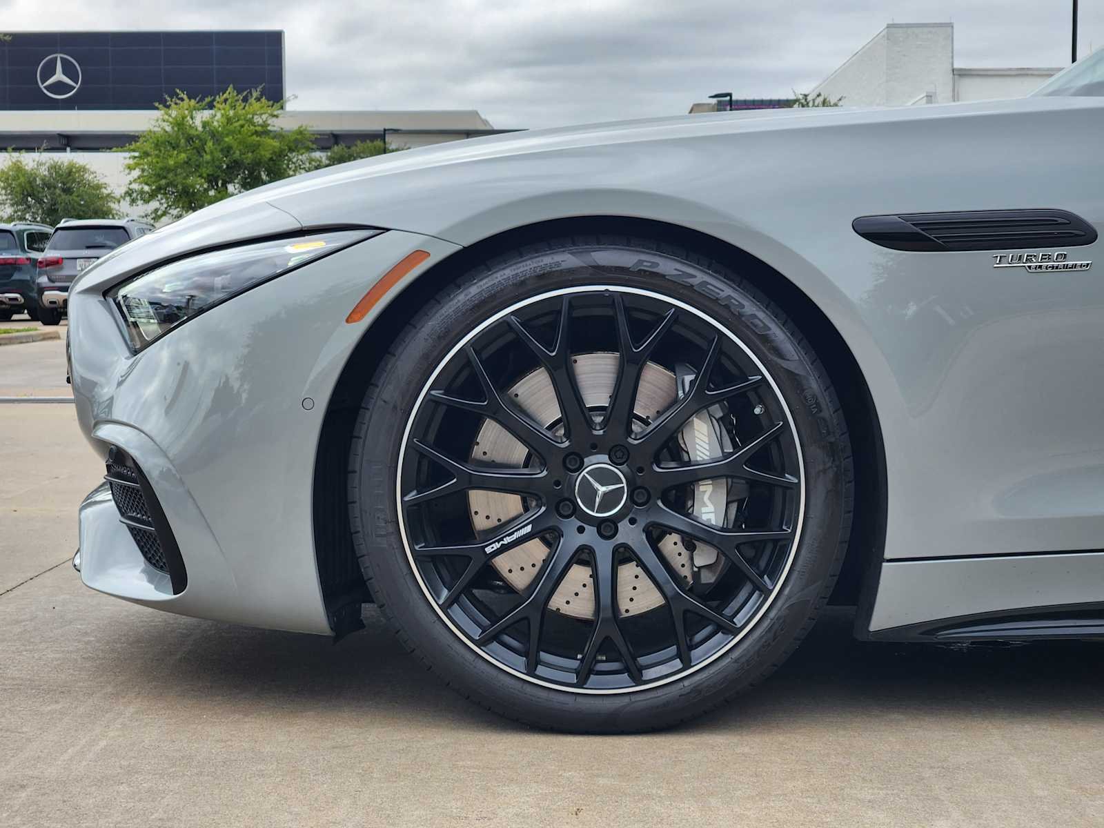 Certified Used 2025 MANUFAKTUR Alpine Grey Mercedes-Benz AMG® SL 43 image 7