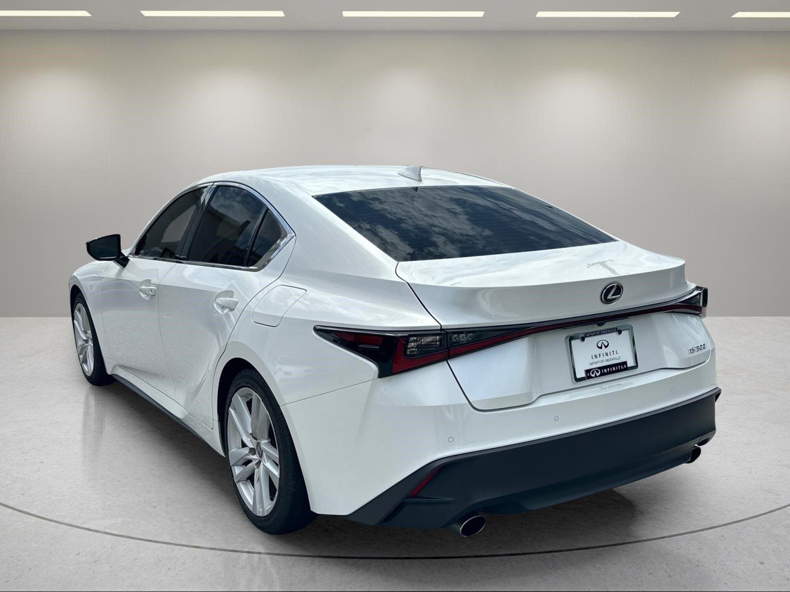Used 2021 Eminent White Pearl Lexus IS 300 image 3