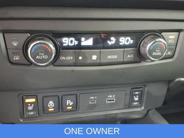 Used 2025 White Nissan Crew Cab SV 4x4 image 6