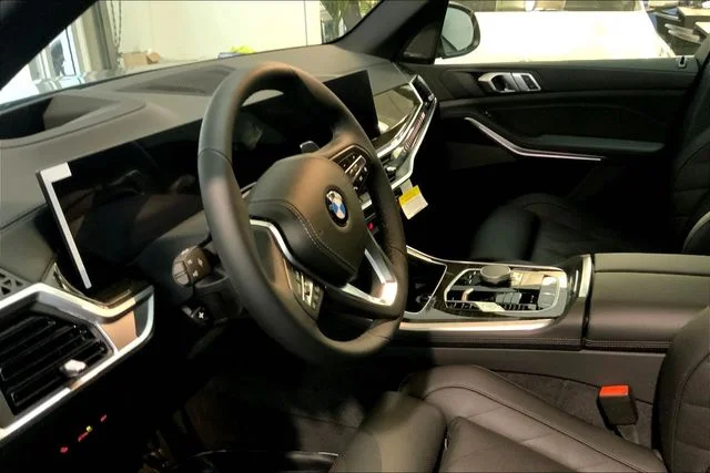 2026 BMW X5 40i - Photo 8