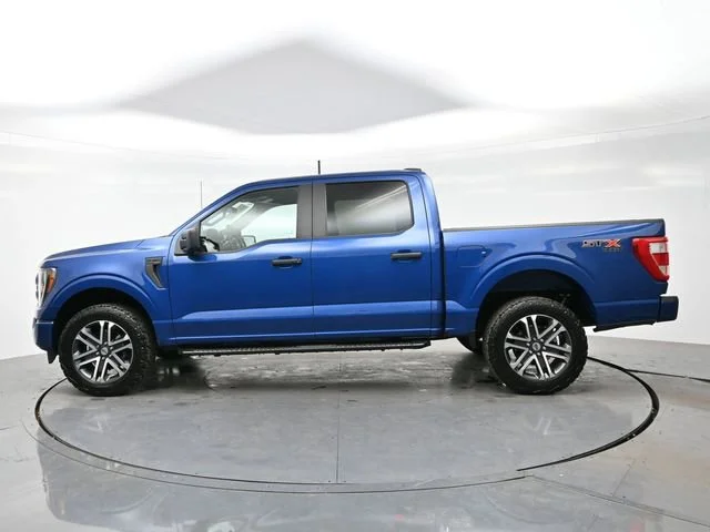 Used 2023 Atlas Blue Metallic Ford XL image 4