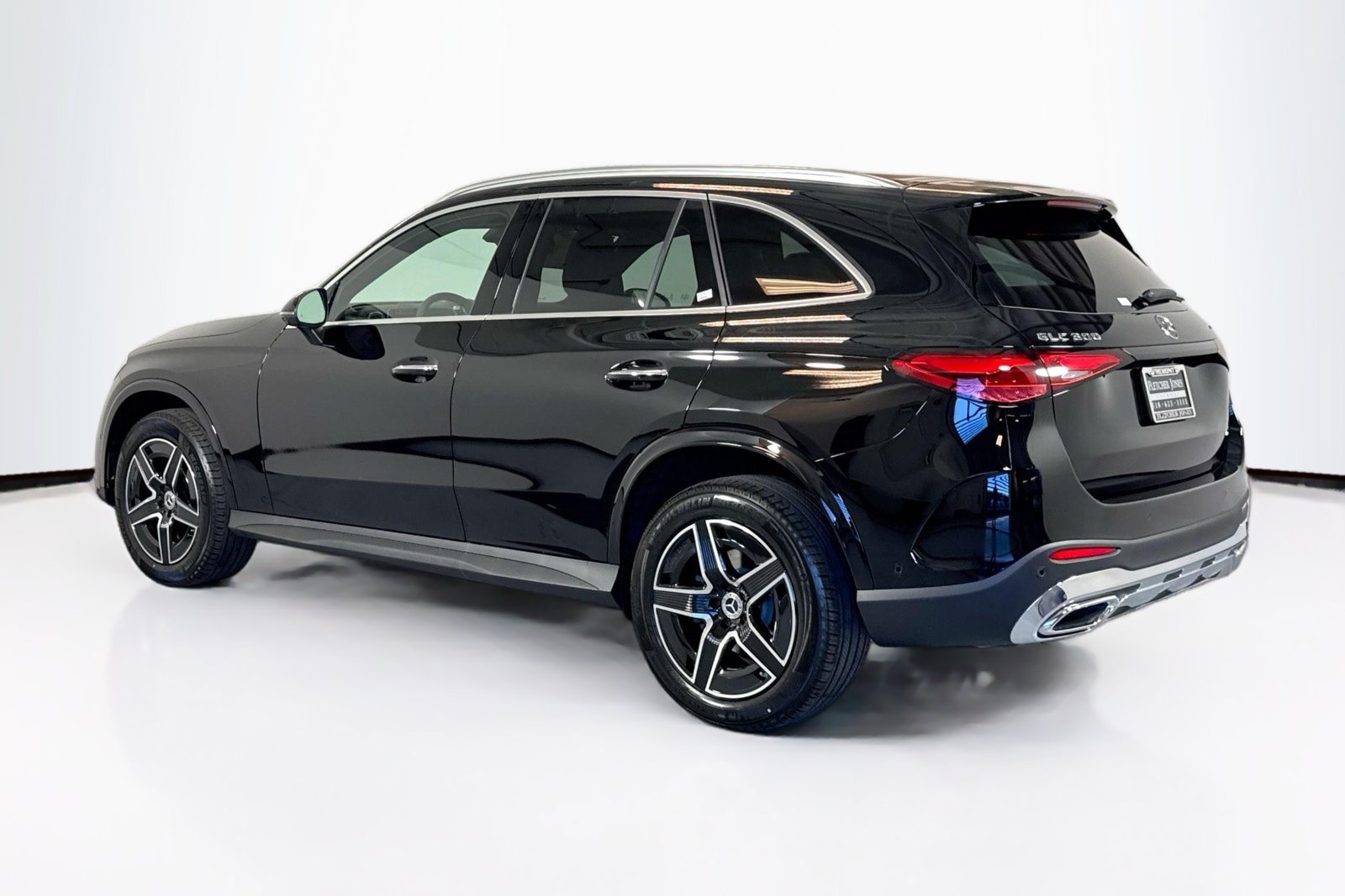 New 2026 Black Mercedes-Benz GLC 300 image 7