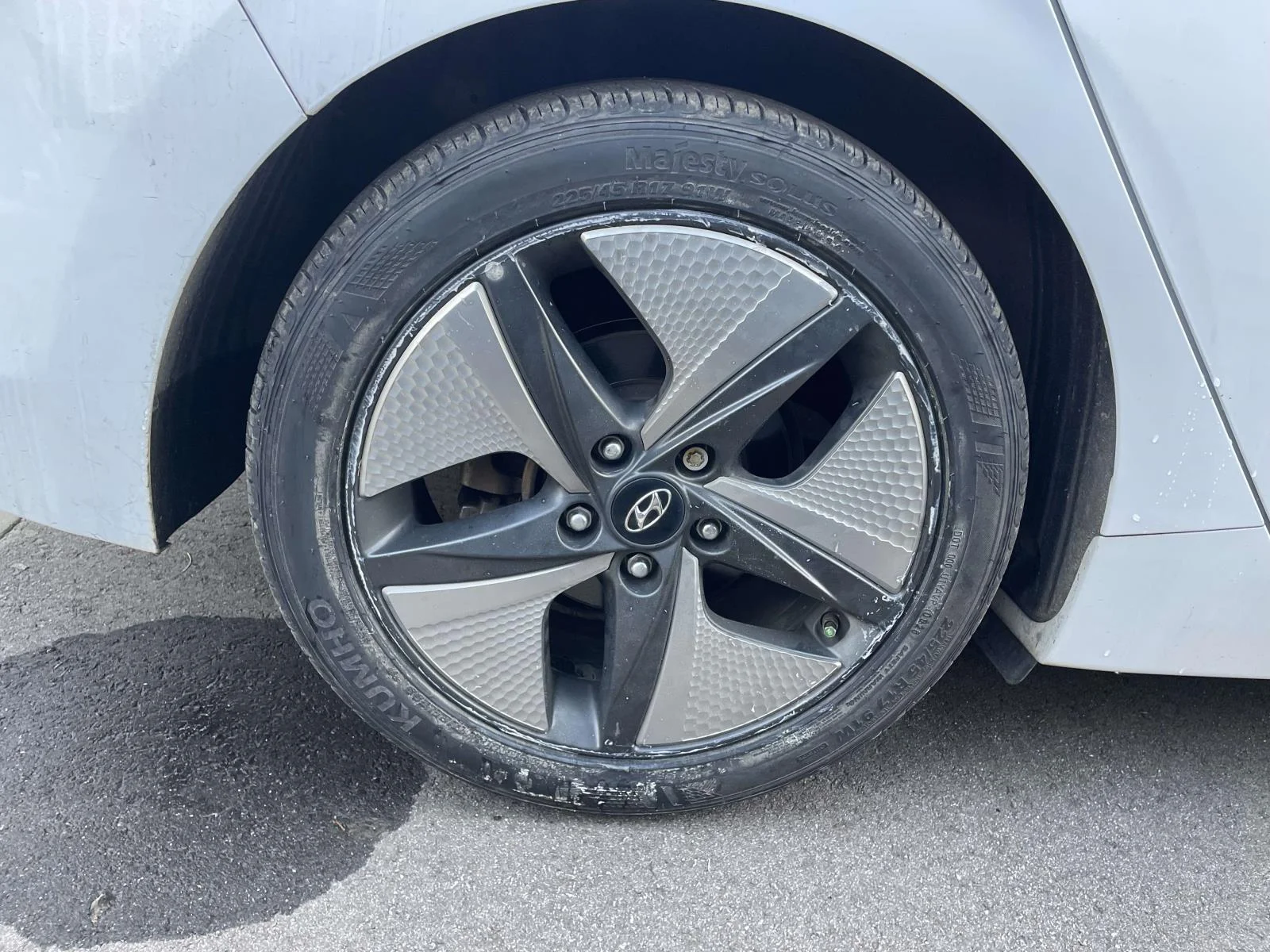 Used 2022 Ceramic White Hyundai SEL image 5