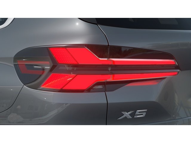 New 2026 Skyscraper Grey Metallic BMW xDrive40i image 8