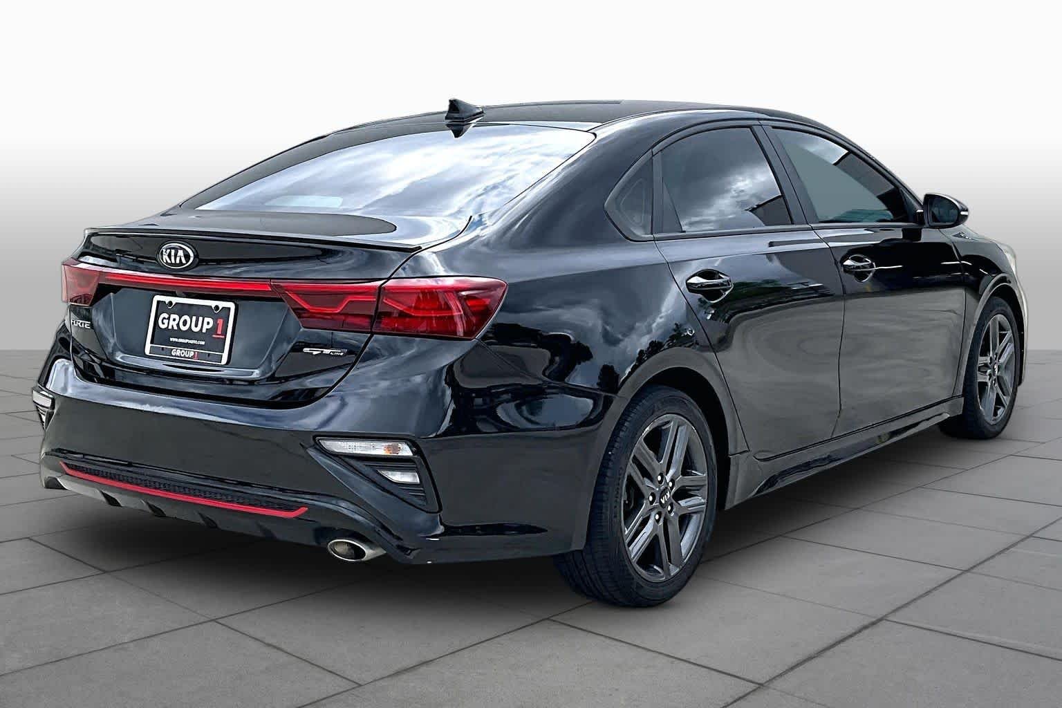 Used 2020 Aurora Black Kia GT-Line image 11