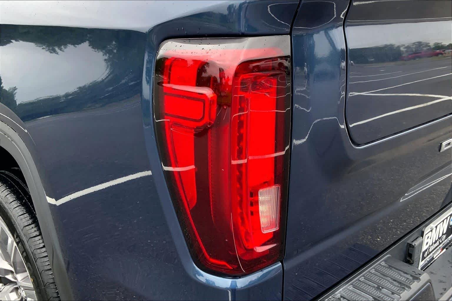 Used 2022 Pacific Blue Metallic GMC Denali image 27