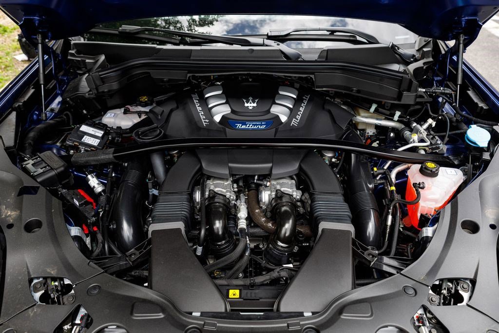 New 2026 Blue Maserati Modena image 10
