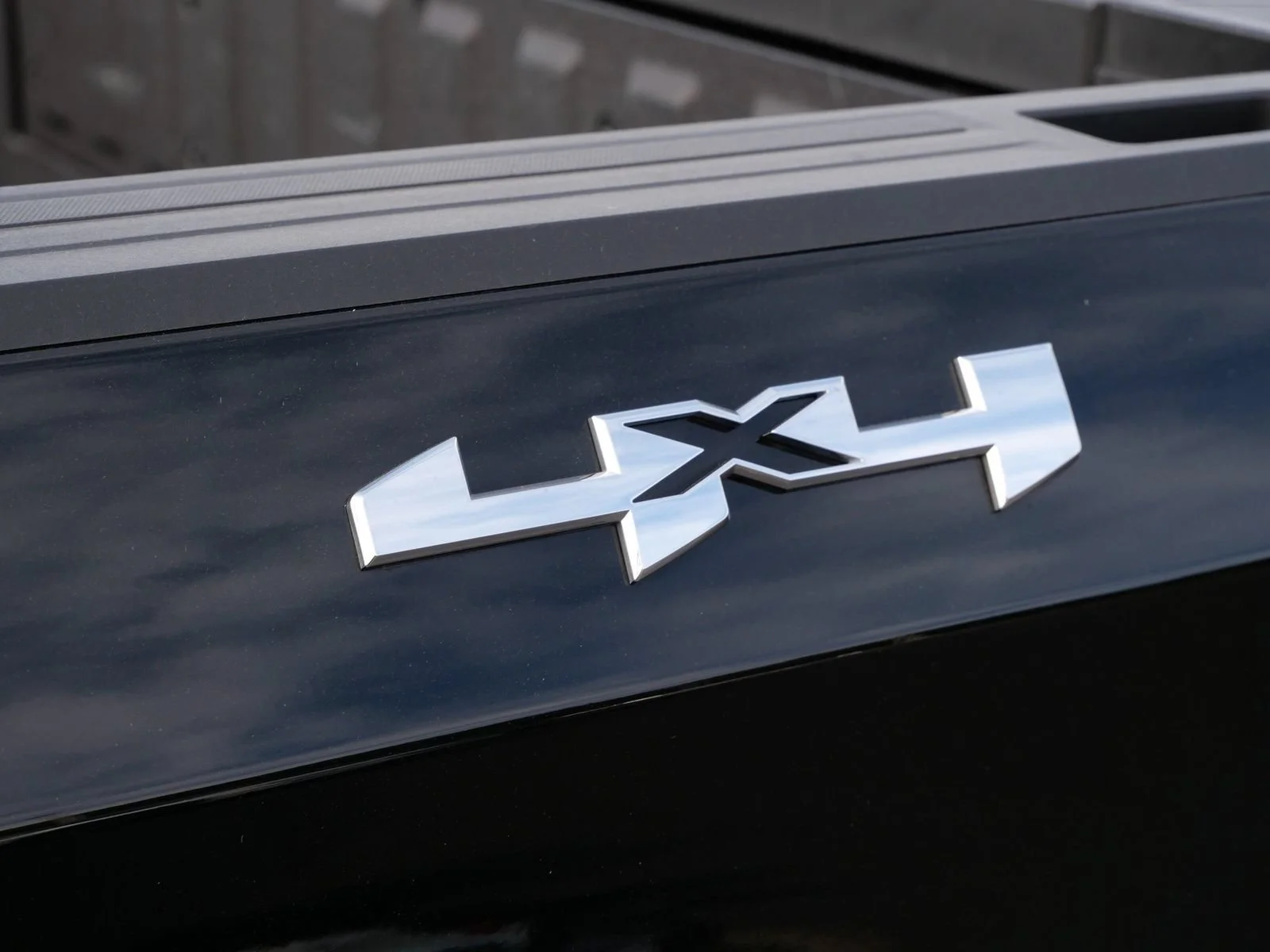 Certified Used 2026 Onyx Black GMC SLT image 10