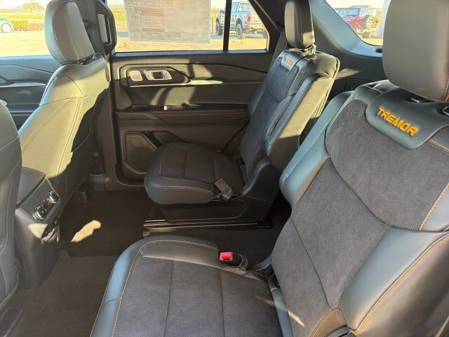 New 2026 Star White Metallic Tri-Coat Ford Tremor® image 30
