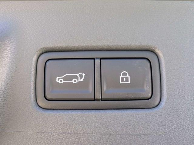 New 2027 Gray Hyundai SEL FWD image 13