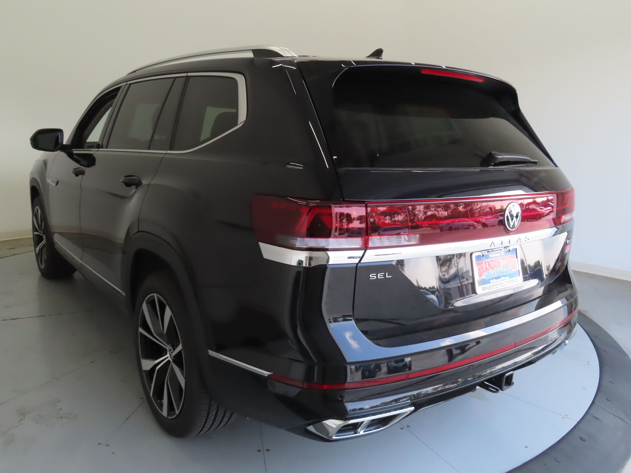 2026 Volkswagen Atlas SEL Premium R-Line - Photo 6