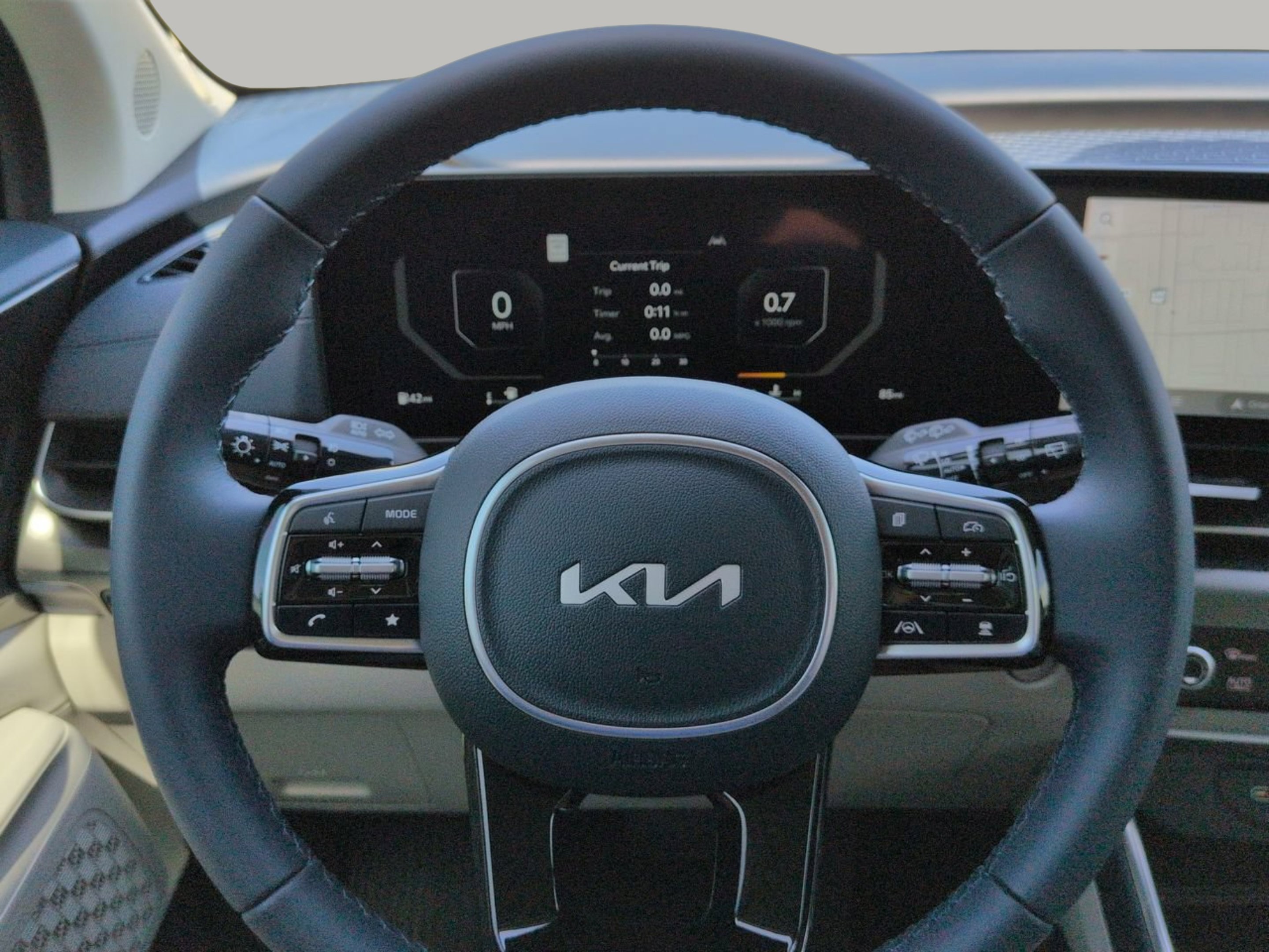 New 2026 Ivory Silver Kia SX image 27