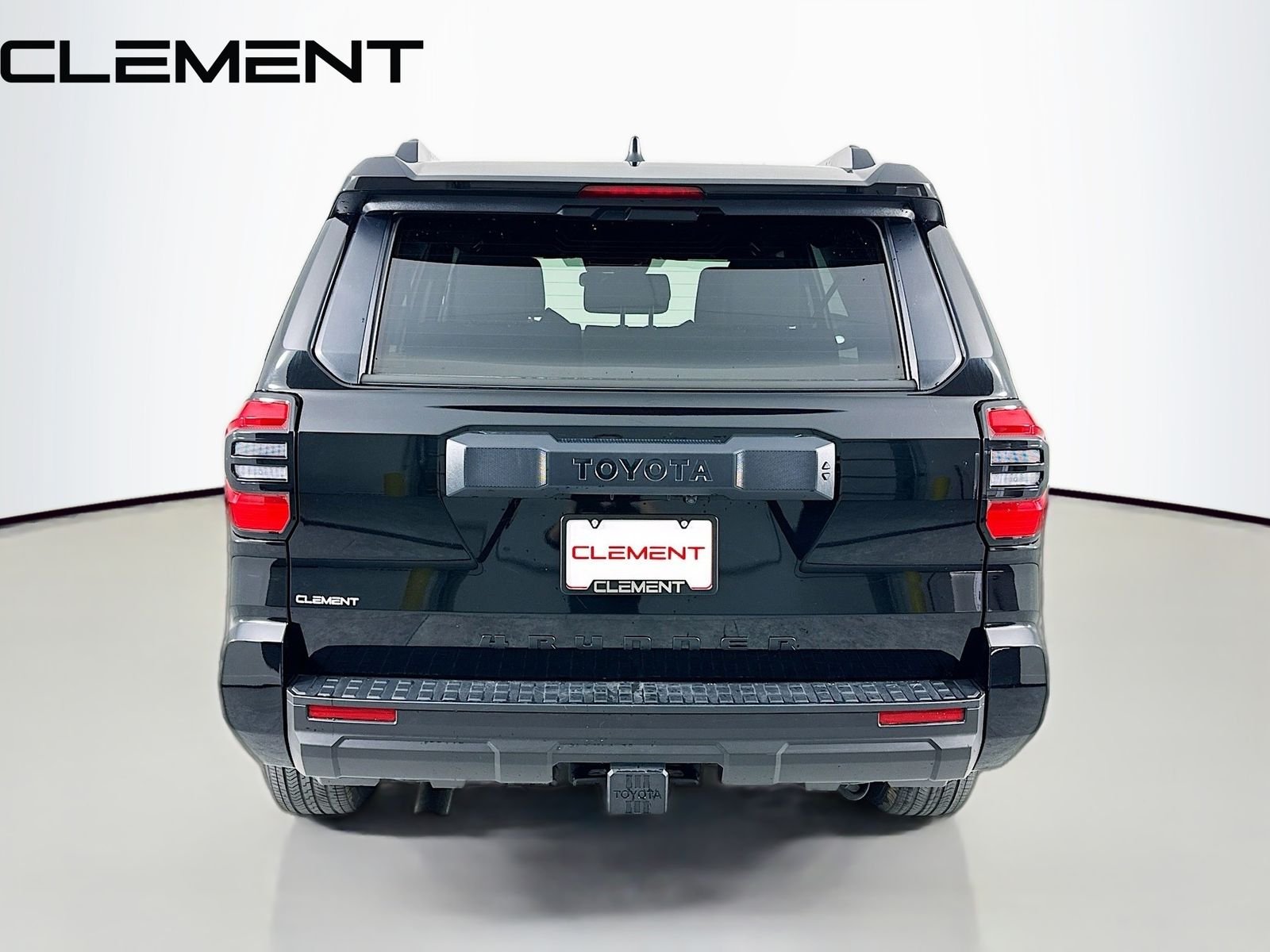 2025 Toyota 4Runner SR5 - Photo 8