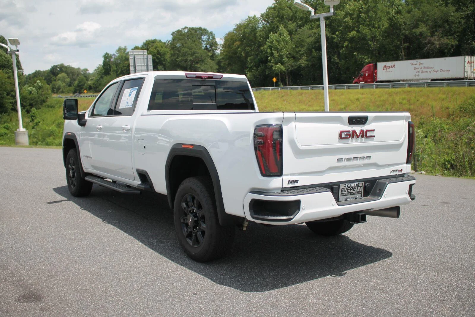 Used 2024 Summit White GMC AT4 image 6