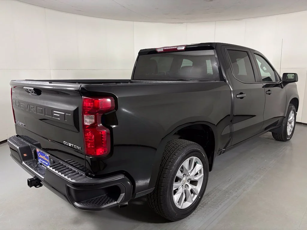 Used 2024 Black Chevrolet Custom image 10
